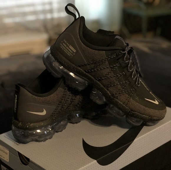 **SOLD** VAPORMAX RUN UTLTY - Picture 3 of 8